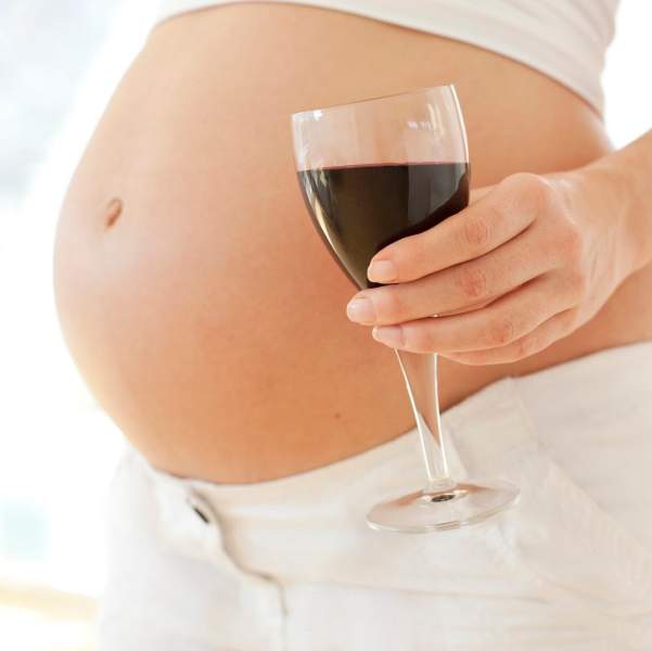 Embarazo + alcohol = Lo que debes saber